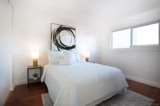 Photo #5: 230022599 Listing