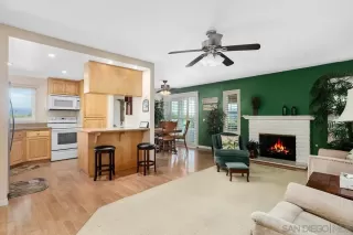 Photo #6: 230022604 Listing