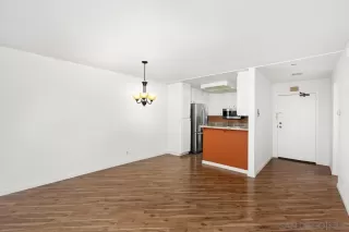 Photo #3: 230022632 Listing 