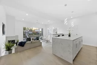 Photo #3: 230022637 Listing