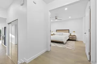 Photo #6: 230022637 Listing