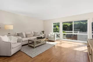 Photo #1: 230022641 Listing 