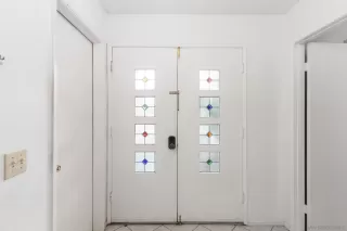 Photo #2: 230022681 Listing