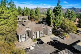 Photo #1: 230022691 Listing