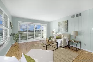 Photo #2: 230022728 Listing