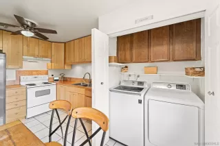 Photo #5: 230022735 Listing