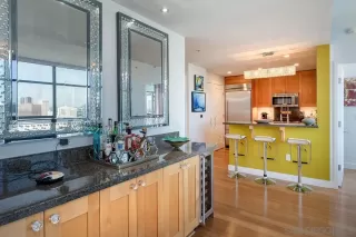 Photo #5: 230022746 Listing