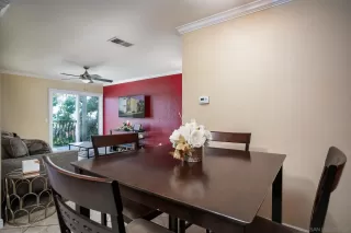 Photo #5: 230022760 Listing