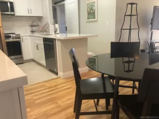 Photo #4: 230022799 Listing