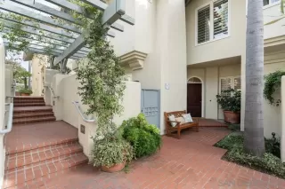 Photo #1: 230022815 Listing 