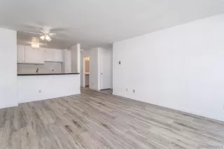 Photo #4: 230022822 Listing 