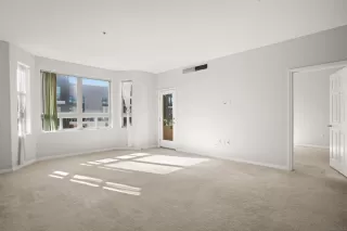 Photo #2: 230022834 Listing