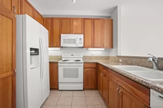 Photo #4: 230022834 Listing