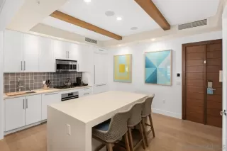 Photo #4: 230022837 Listing