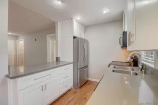 Photo #4: 230022844 Listing