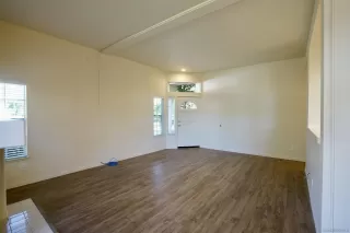 Photo #3: 230022873 Listing