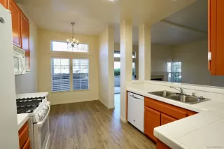 Photo #6: 230022873 Listing