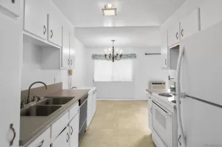 Photo #2: 230022874 Listing