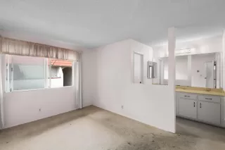 Photo #5: 230022874 Listing