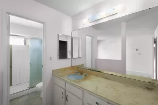 Photo #6: 230022874 Listing