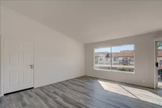 Photo #2: 230022890 Listing