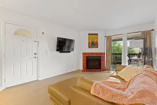 Photo #2: 230022913 Listing 