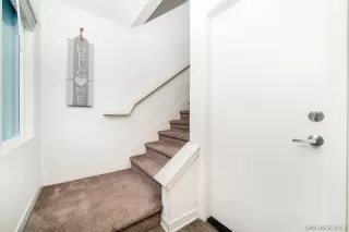 Photo #4: 230022916 Listing