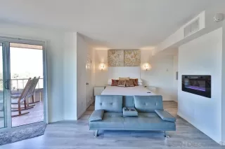 Photo #3: 230022918 Listing