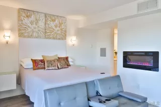 Photo #4: 230022918 Listing