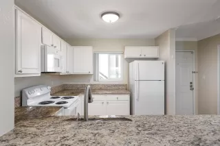 Photo #1: 230022925 Listing 