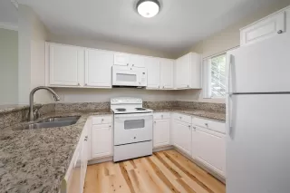 Photo #2: 230022925 Listing 