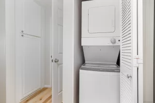 Photo #6: 230022925 Listing 