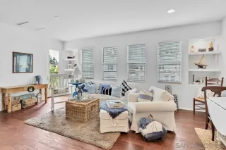 Photo #4: 230022941 Listing