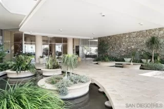 Photo #3: 230022947 Listing 