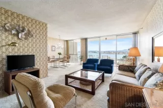 Photo #5: 230022947 Listing 