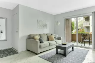 Photo #3: 230022952 Listing