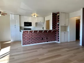 Photo #3: 230022958 Listing