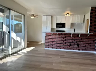 Photo #4: 230022958 Listing