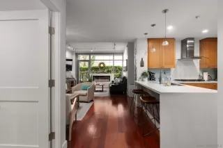 Photo #1: 230022978 Listing 