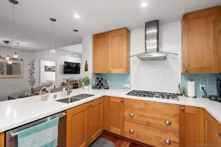 Photo #4: 230022978 Listing 