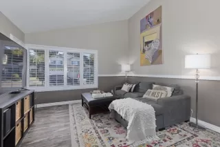 Photo #2: 230022996 Listing