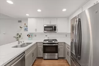 Photo #3: 230023016 Listing