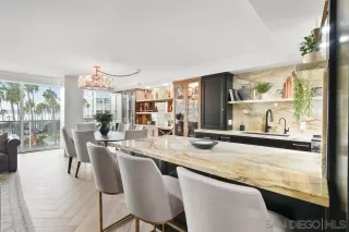 Photo #4: 230023026 Listing 