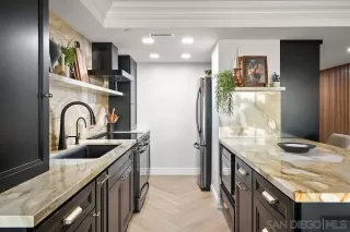 Photo #6: 230023026 Listing 