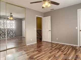 Photo #6: 230023065 Listing