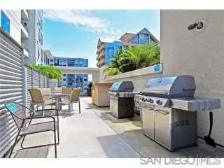 Photo #4: 230023067 Listing