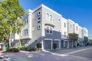 Photo #2: 230023070 Listing