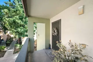 Photo #4: 230023082 Listing