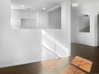 Photo #3: 230023102 Listing