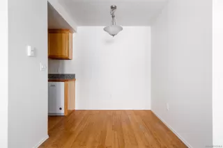 Photo #4: 230023107 Listing